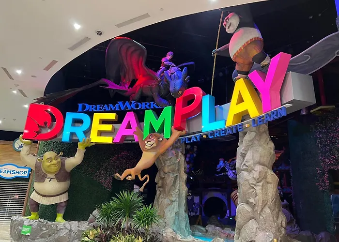 Boutique Next To Of Dreams Casino Near Airport Moa Okada * Manila